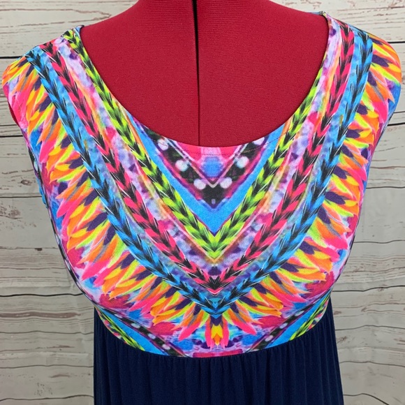 Maxi dress, beautiful vibrant colours. - Picture 2 of 3